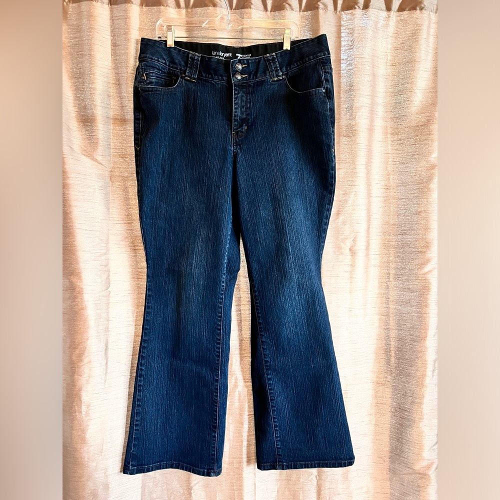Lane Bryant Women’s Bootcut Jeans with Tighter Tummy Technology size 18